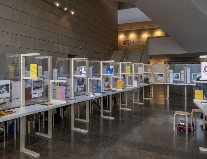 Vista exposición “El llibret de falla: una oportunitat cultural”, un proyecto de Ricardo Ruíz, 2022
